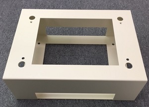 チャンネルベースのオーダーメイド加工が可能です。表面処理は焼付塗装もしくはメッキ対応。有限会社マルカ製作所